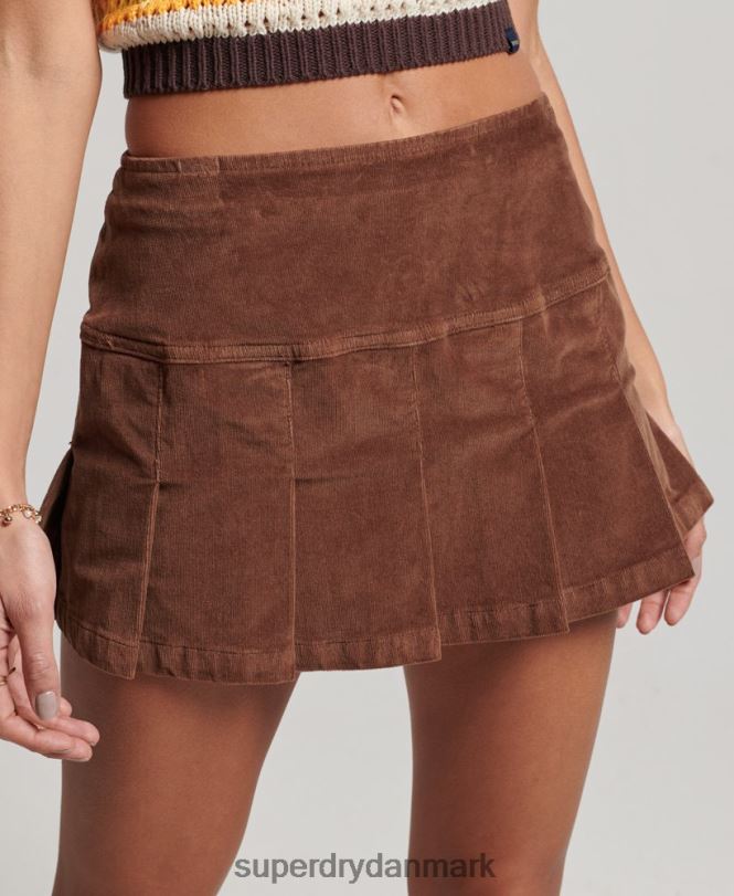 Superdry Brun Kvinder tøj vintage plisseret mini-nederdel 868VH4154