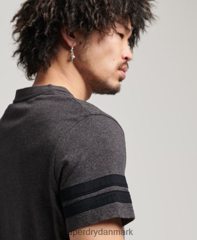 Superdry mørkegrå Mænd tøj organisk bomuld essentiel quarterback t-shirt med logo 868VH4887