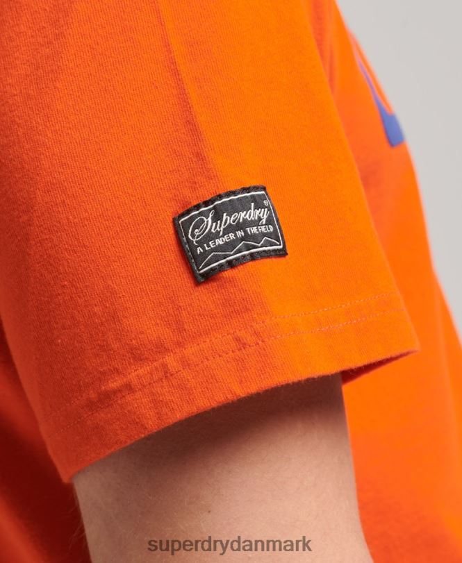 Superdry orange Mænd tøj spil på 90\'er logo t-shirt 868VH4804